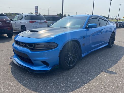 Used 2019 Dodge Charger Scat Pack w/ Dynamics Package RWD image 4