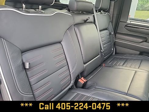 Used 2025 GMC Sierra 2500 AT4X image 28
