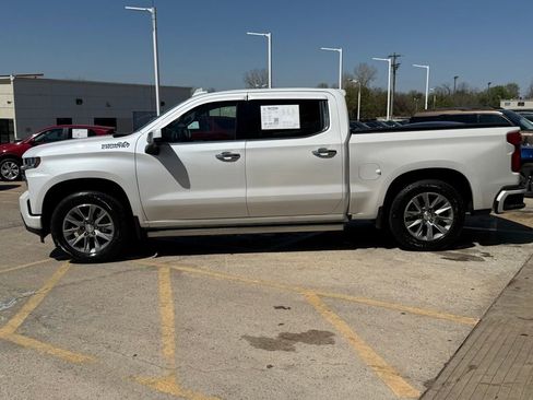 Used 2022 Chevrolet Silverado 1500 High Country w/ Technology Package image 5