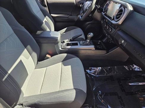 Certified 2021 Toyota Tacoma TRD Off-Road image 19