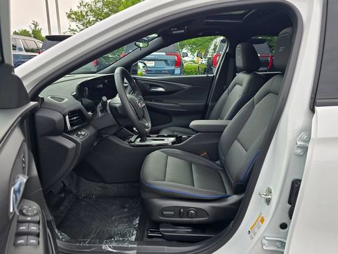 New 2026 Buick Envista Sport Touring w/ Convenience I Package FWD image 23