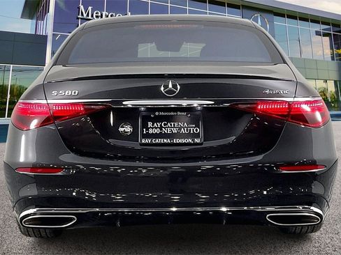 Used 2026 Mercedes-Benz S 580 4MATIC Sedan image 4