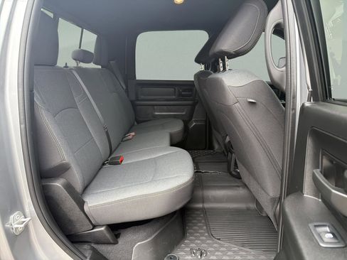 Used 2024 RAM 2500 Tradesman w/ Chrome Appearance Group image 24