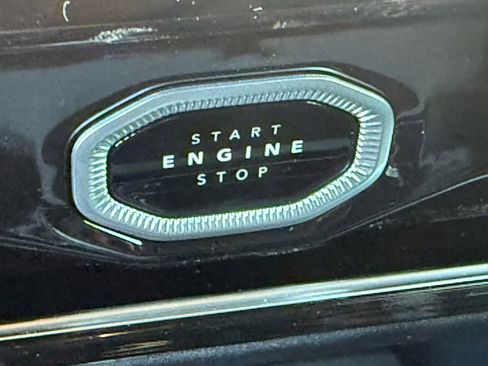 New 2026 Jeep Grand Cherokee L Limited RWD image 18