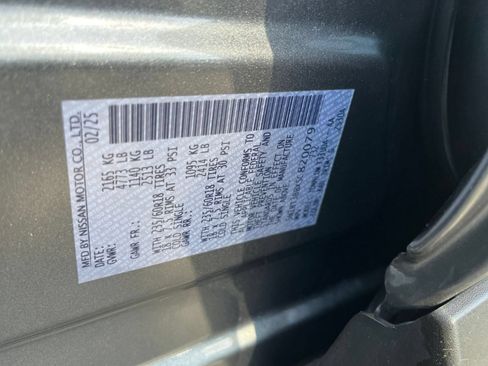 Used 2025 Nissan Rogue SV AWD/4WD image 31