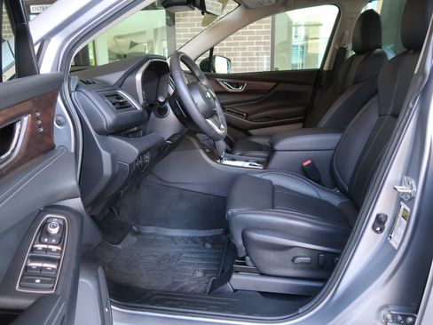 Used 2024 Subaru Ascent Touring w/ Popular Package #2 AWD/4WD image 11
