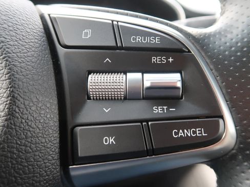 Used 2019 Genesis G70 2.0T Sport RWD image 38
