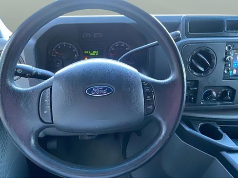 Used 2009 Ford E-350 and Econoline 350 XL image 14