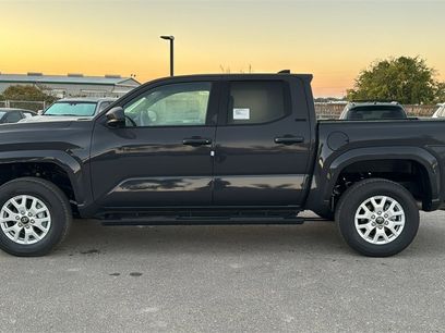 New 2025 Toyota Tacoma SR5