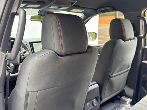 Used 2024 Nissan Frontier PRO-4X w/ Pro Convenience Package AWD/4WD image 34