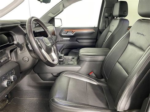 Used 2023 GMC Sierra 1500 Denali w/ Denali Reserve Package image 2