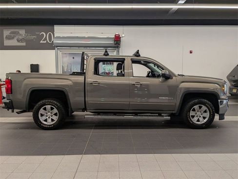 Used 2017 GMC Sierra 1500 SLE w/ SLE Value Package image 2