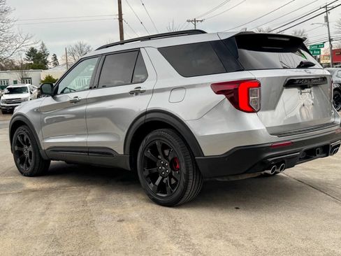 Used 2020 Ford Explorer ST w/ ST Street Pack image 5
