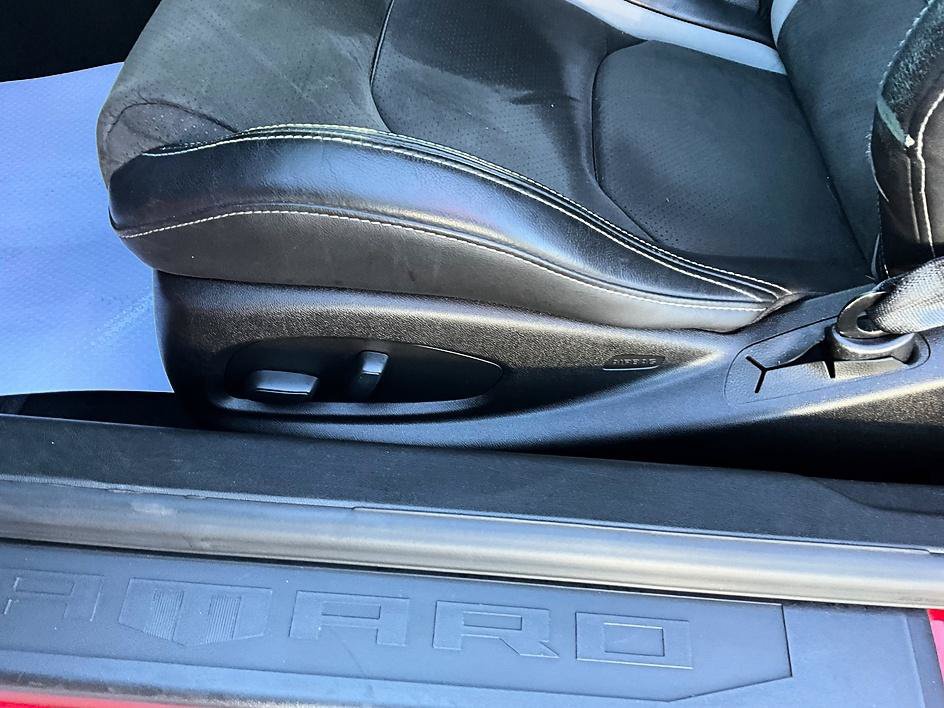 Used 2019 Chevrolet Camaro SS RWD image 16