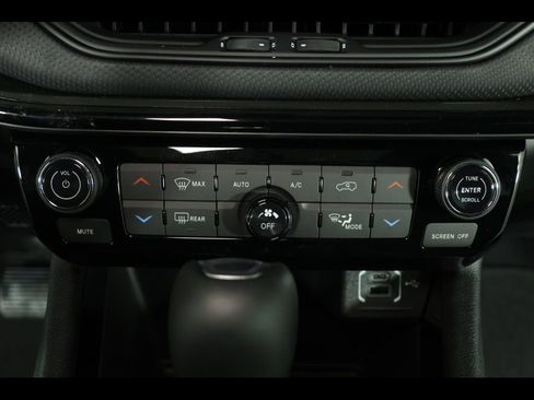 New 2026 Jeep Compass Limited w/ Sun, Sound & Navigation Group image 20