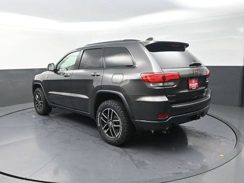 Used 2018 Jeep Grand Cherokee Trailhawk AWD/4WD image 6