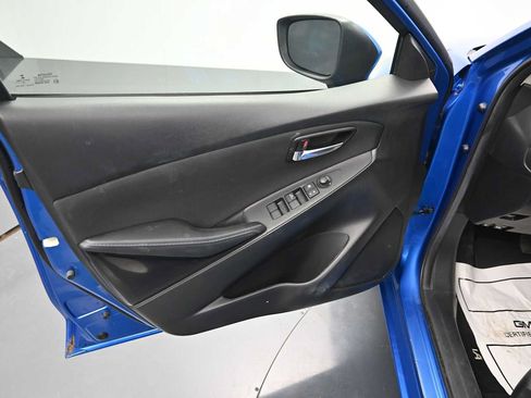 Used 2017 Toyota Yaris iA FWD image 9