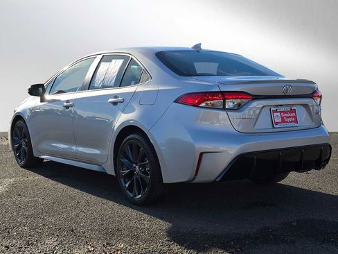 Certified 2024 Toyota Corolla SE w/ SE Premium Package image 5