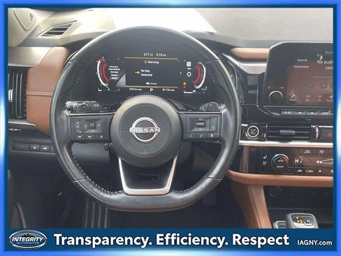 Certified 2022 Nissan Pathfinder Platinum w/ Cargo Package image 15