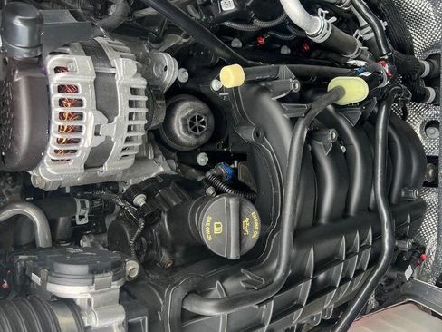 Used 2025 Jeep Gladiator Sport AWD/4WD image 15