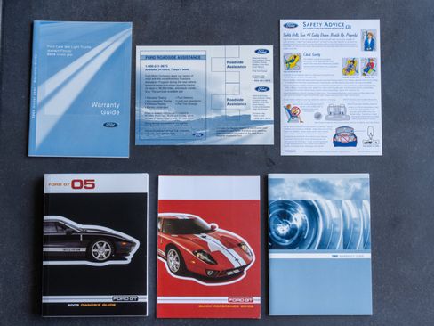 Used 2005 Ford GT RWD image 73