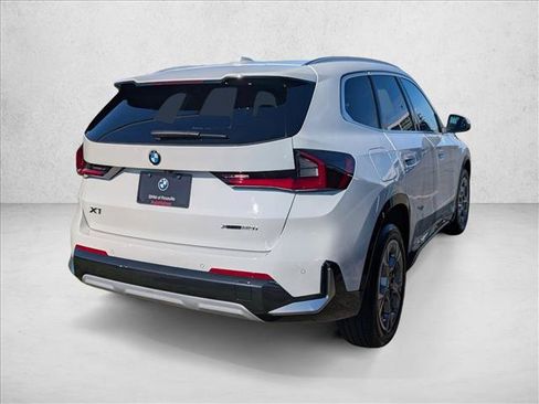 Used 2026 BMW X1 xDrive28i AWD/4WD image 2
