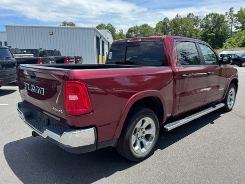 Used 2025 RAM 1500 Big Horn AWD/4WD image 5