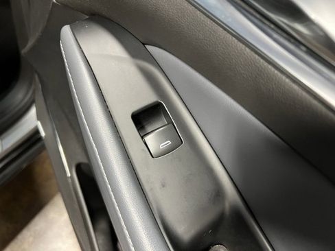 Used 2023 Buick Enclave Essence w/ Experience Buick Package image 31