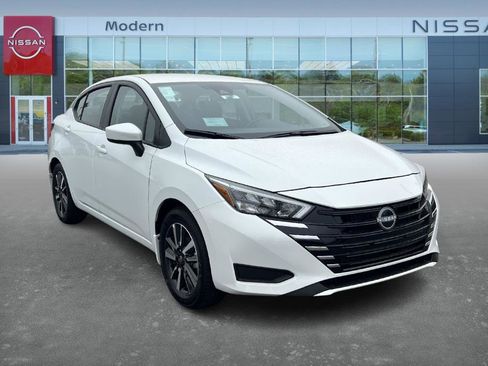 New 2025 Nissan Versa SV image 3