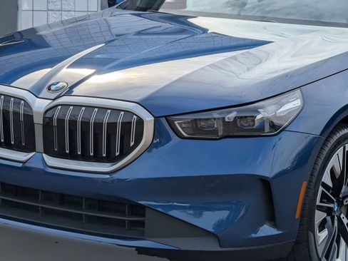 Certified 2025 BMW 530i 530i image 11