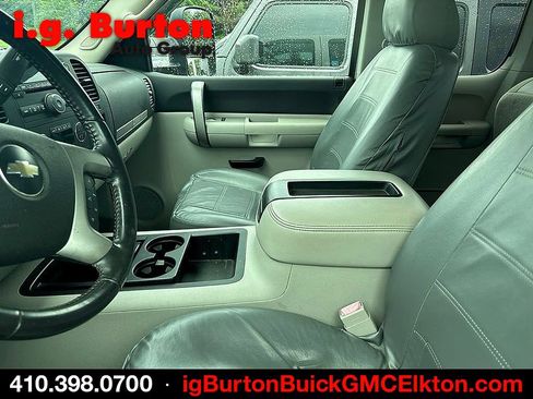 Used 2008 Chevrolet Silverado 2500 LT AWD/4WD image 5