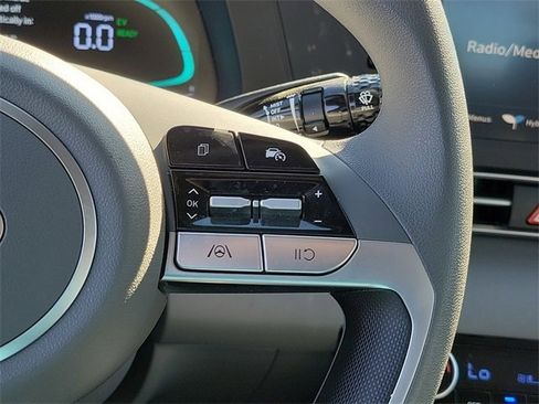 Certified 2025 Hyundai Elantra Blue image 6