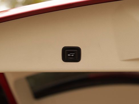 Used 2016 Cadillac SRX Luxury w/ Driver Awareness Package image 30