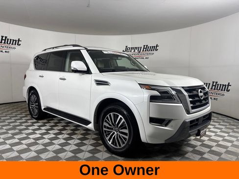Used 2023 Nissan Armada SL w/ Cargo Package AWD/4WD image 4