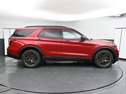 New 2026 Ford Explorer ST image 13