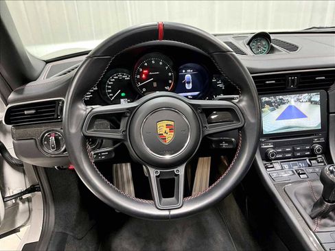 Used 2019 Porsche 911 Speedster image 17