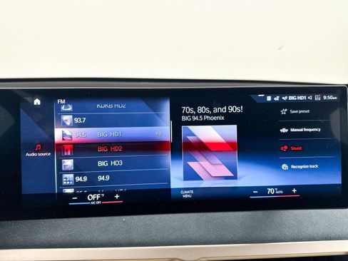 Used 2022 BMW iX xDrive50 w/ Premium Package image 6