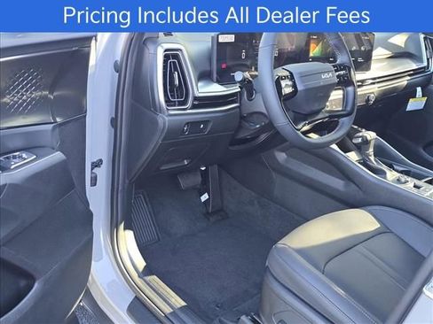 New 2026 Kia Sorento S w/ S Panoramic Sunroof Package FWD image 9