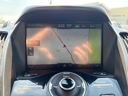 Used 2015 Ford Escape Titanium FWD image 25
