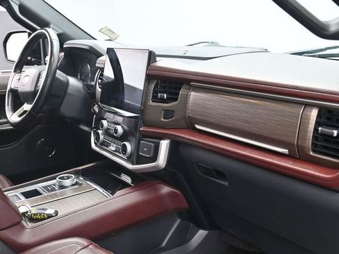 Used 2023 Ford Expedition Max Limited image 29
