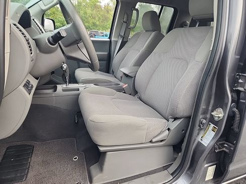 Used 2019 Nissan Frontier SV AWD/4WD image 13