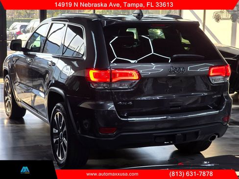 Used 2018 Jeep Grand Cherokee Limited w/ Luxury Group II image 9