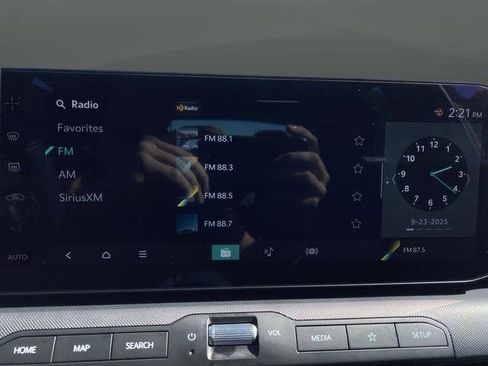 New 2025 Kia K4 EX image 17