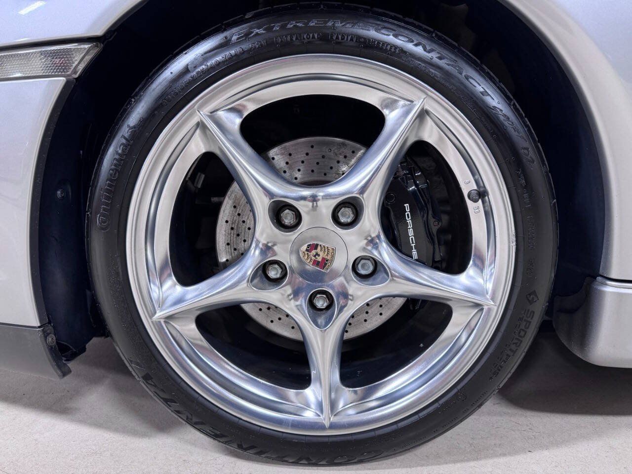 Used 2004 Porsche 911 40th Anniversary RWD image 26