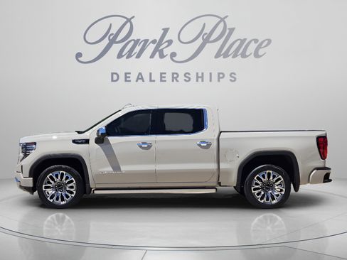 Used 2026 GMC Sierra 1500 Denali Ultimate AWD/4WD image 2