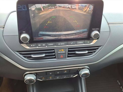 Used 2022 Nissan Altima 2.5 SR image 15