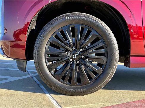 Used 2025 INFINITI QX80 Luxe w/ Cargo Package image 11