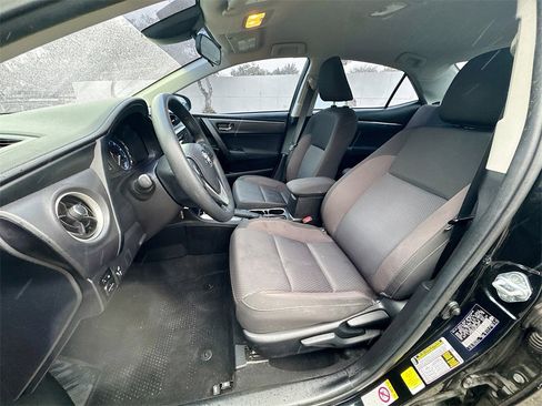 Used 2017 Toyota Corolla LE image 20