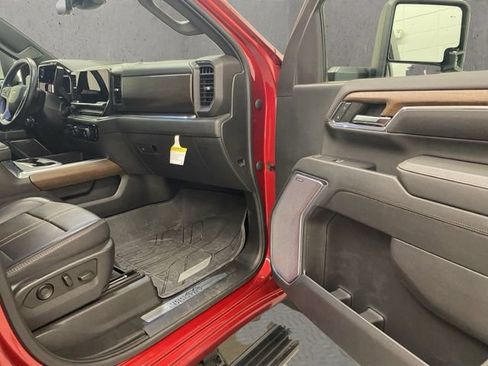 Used 2024 Chevrolet Silverado 2500 High Country w/ Technology Package AWD/4WD image 20
