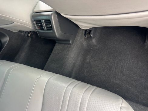 Used 2018 Honda Accord Touring image 14